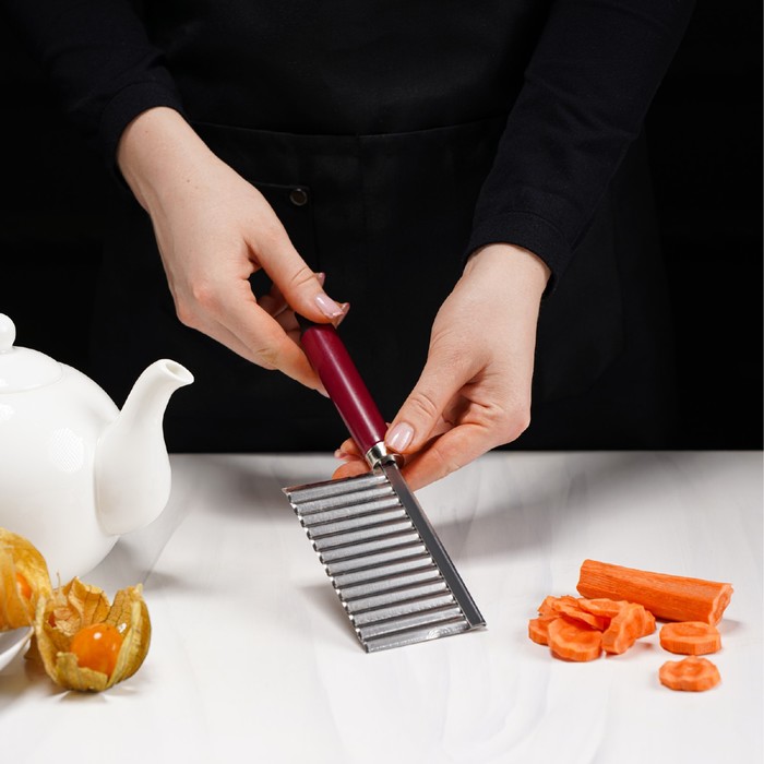 Овощерезка фигурная 18,5х5,5см, цвет бордовый, "Вкус"