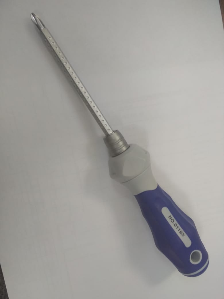 Отвертка комбинированная выдвижная трещоточная серо-синяя РН2х6мм АВТОМАСТЕР